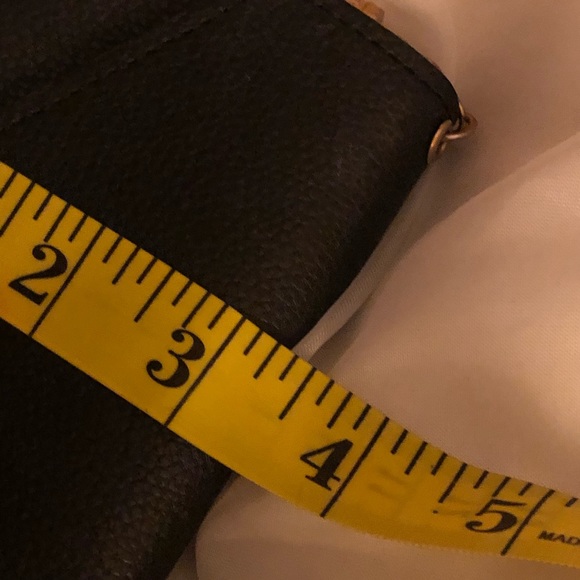 FREE‼️BROKEN LEATHER WALLET w/tassel & ♥️ pendant! - Picture 14 of 14